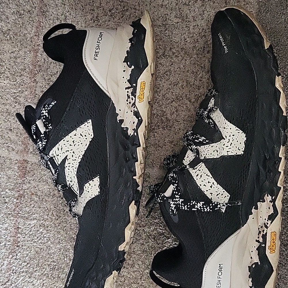 Mens New Balance vibram sneakers